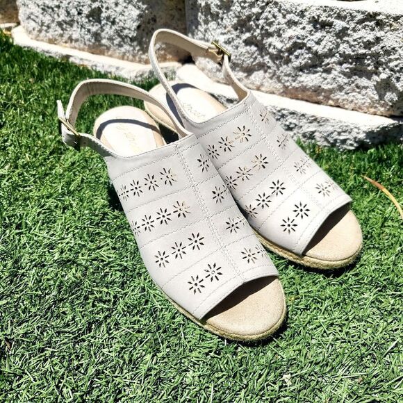 Women's Easy Street daisy wedge heel sandals - Picture 14 of 14